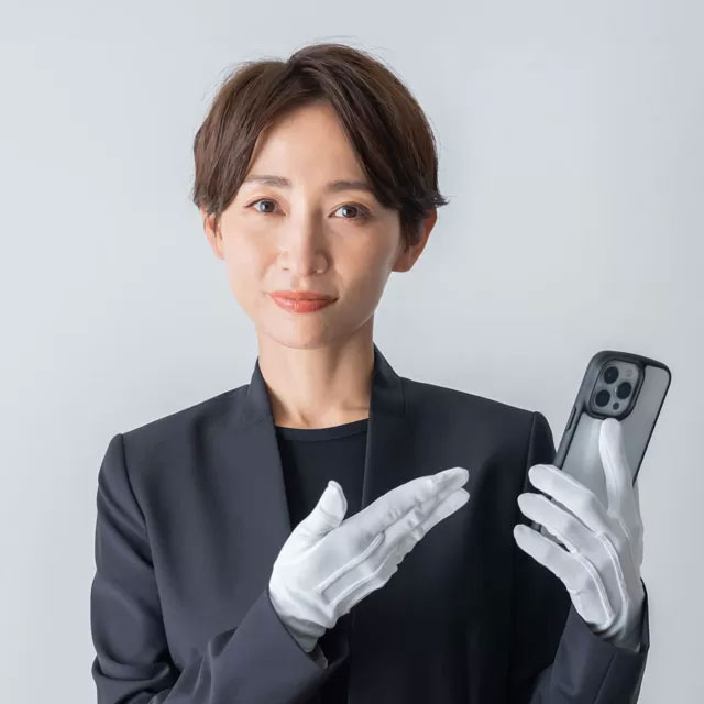 丹波市の家族葬・株式会社ゆらの女性スタッフが電話で丁寧に対応